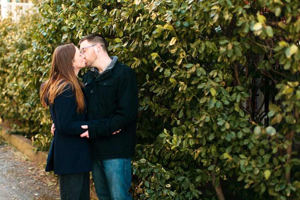 cold-spring-ny-engagement-photos_008