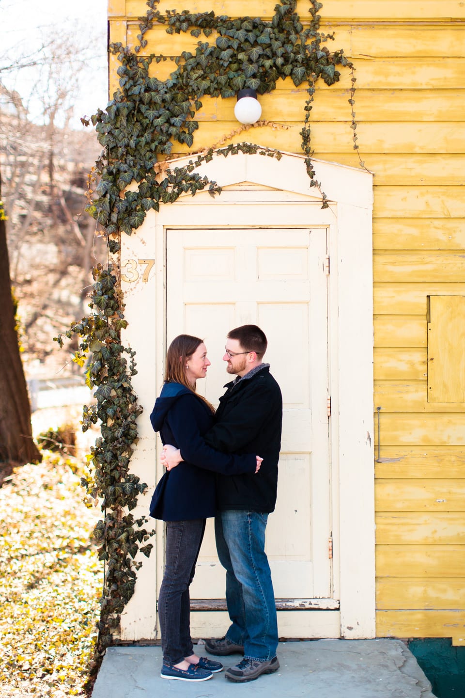 cold-spring-ny-engagement-photos_010