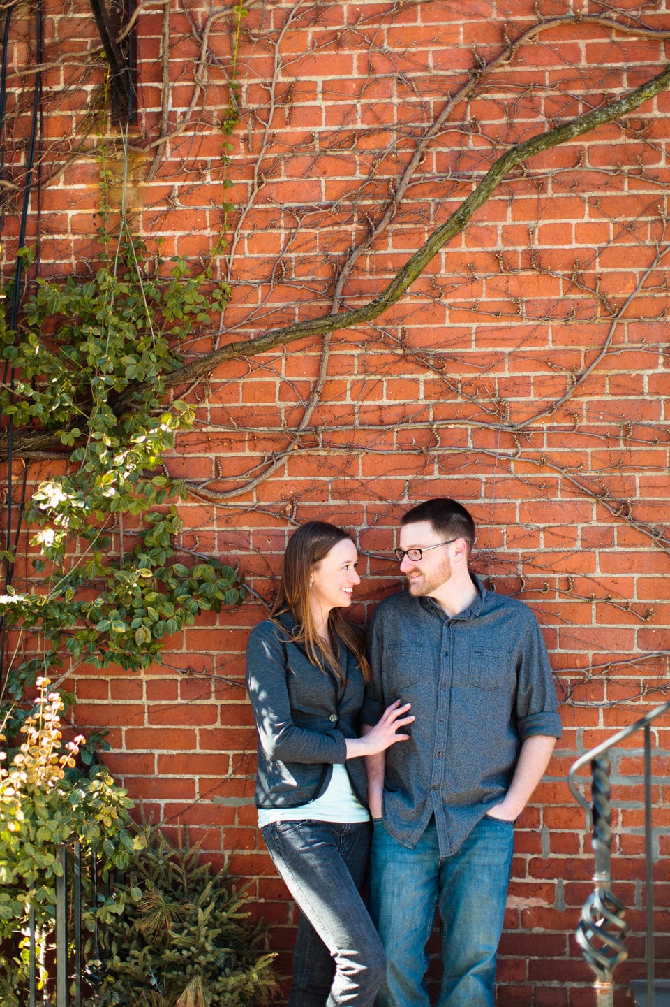 cold-spring-ny-engagement-photos_012